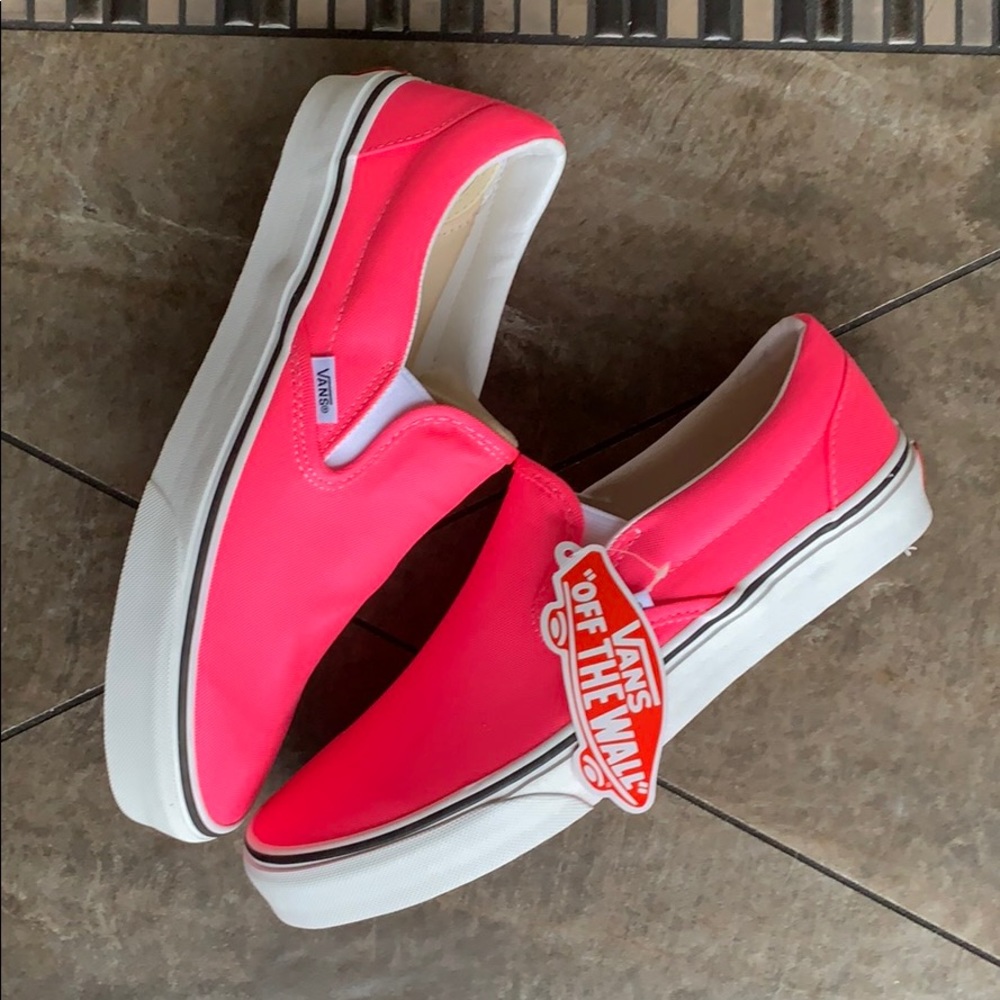 VANS CLASSIC SLIP ON NEON Knockout Pink/Tr Wht WMN - Picture 15 of 16